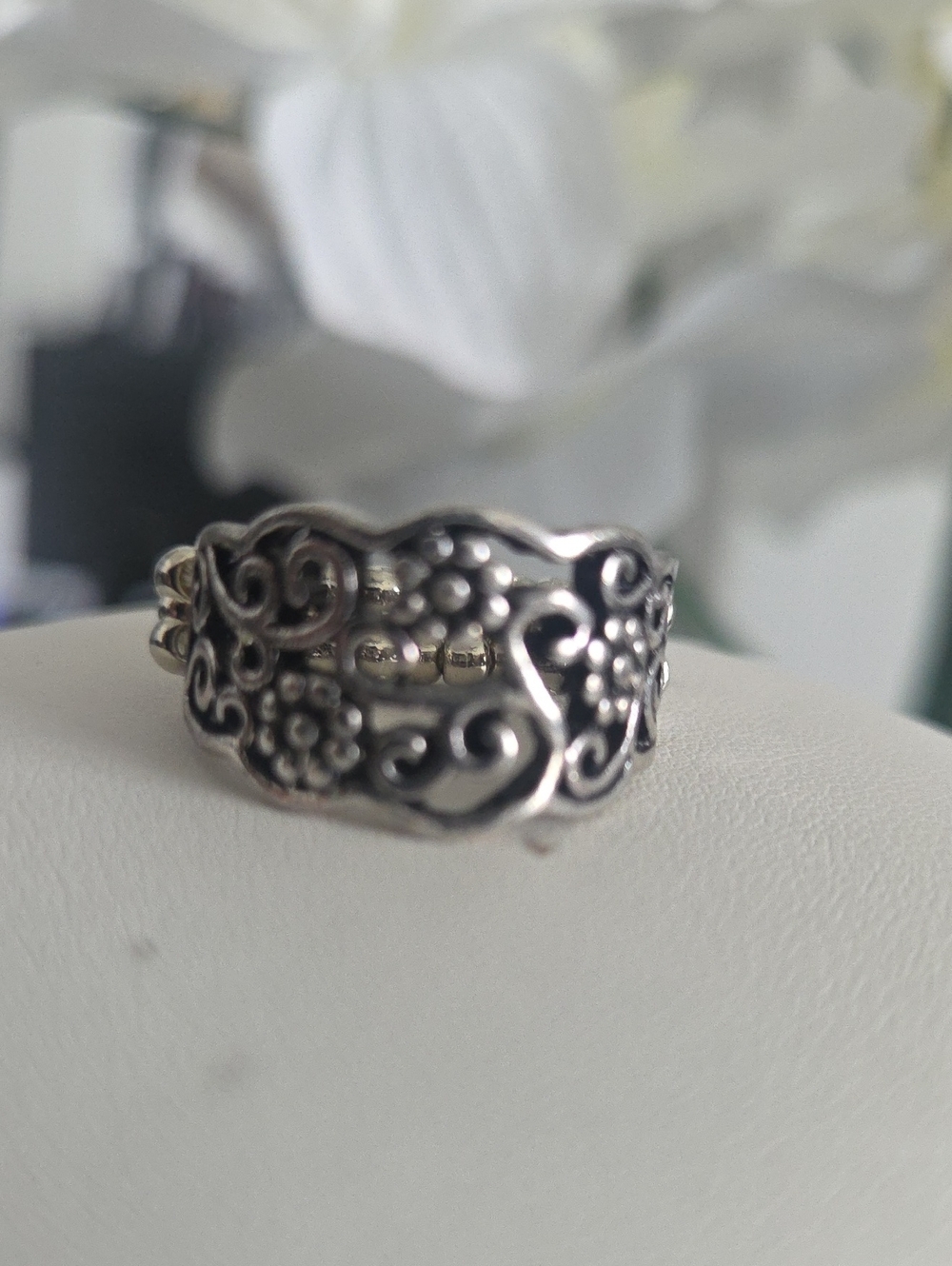 Paparazzi Wild About Wildflowers Silver Ring NWT